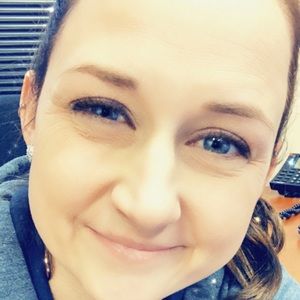 Meet your Posher, Mallory